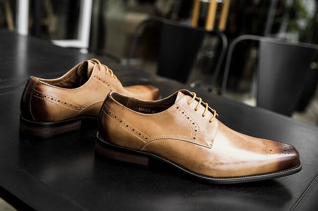 Top 5 men shoes you must have – Marginseye